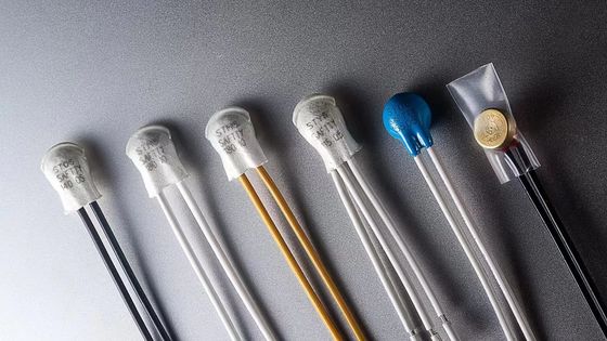 ST01 Sekering Termal SO6 Sakelar Pengendali Suhu dengan Rentang 50-250℃ Biasanya Tertutup atau Terbuka Atur Ulang Otomatis atau Manual